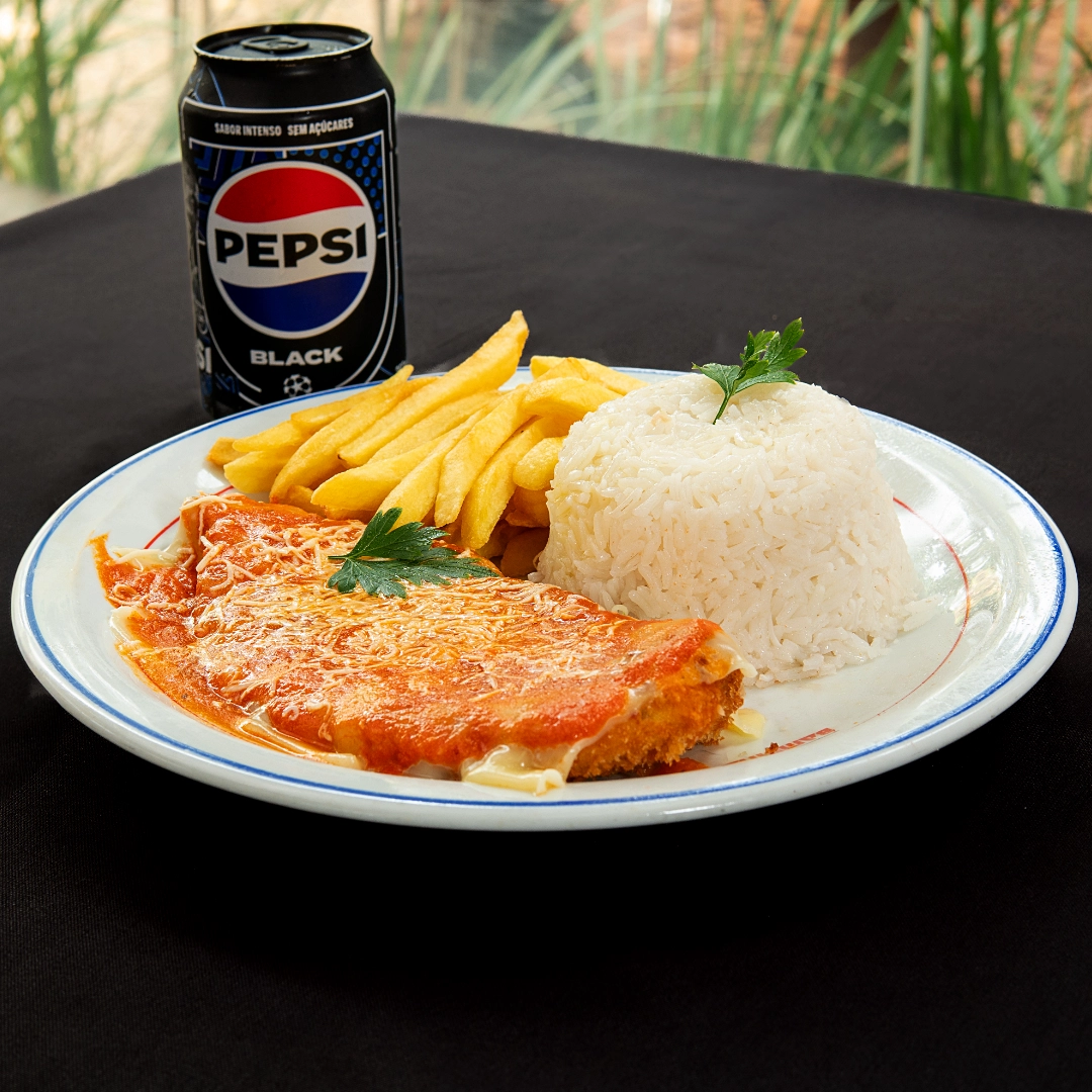 Parmegiana de Filé de Frango